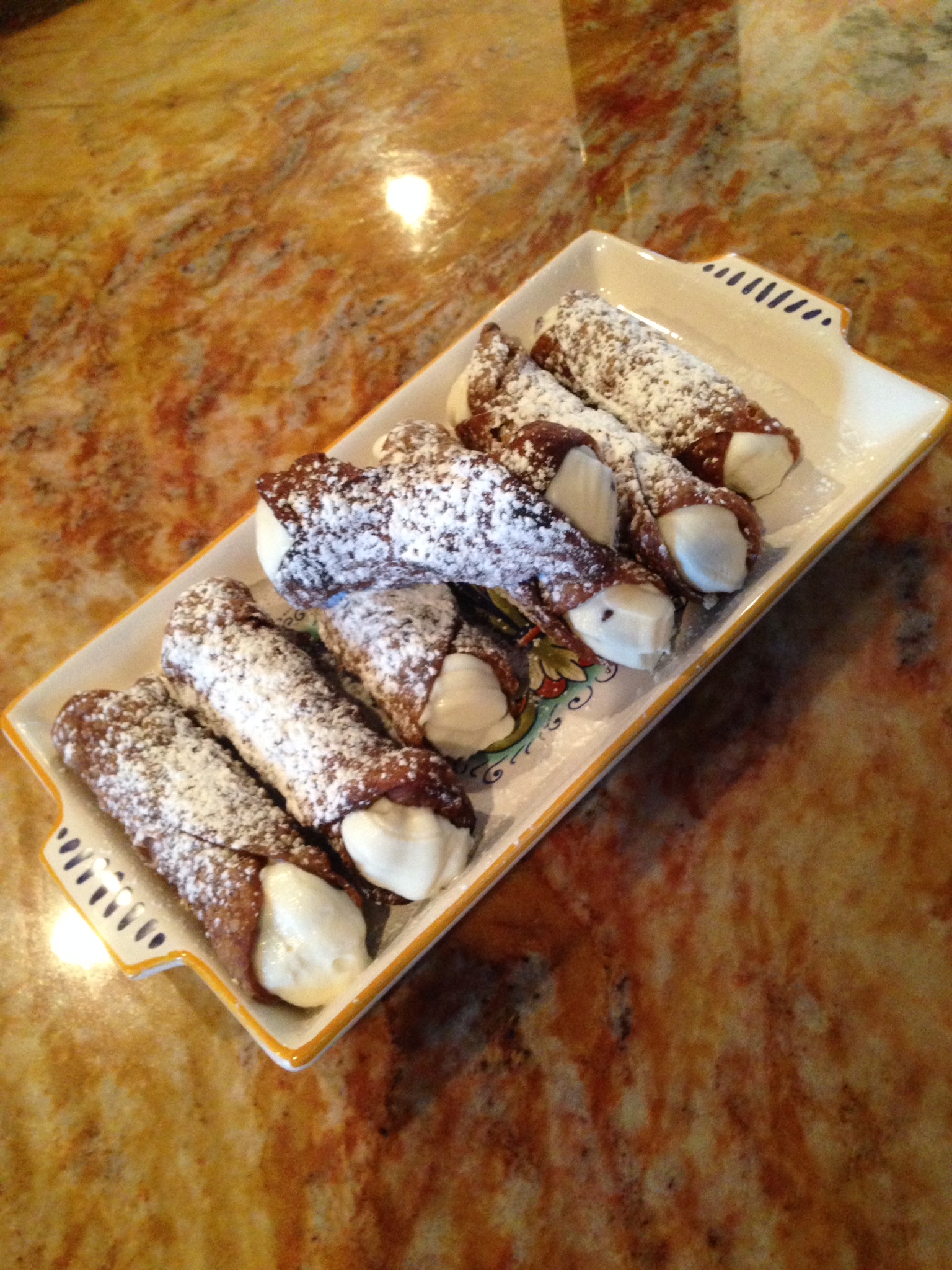 Fresh cannoli platter